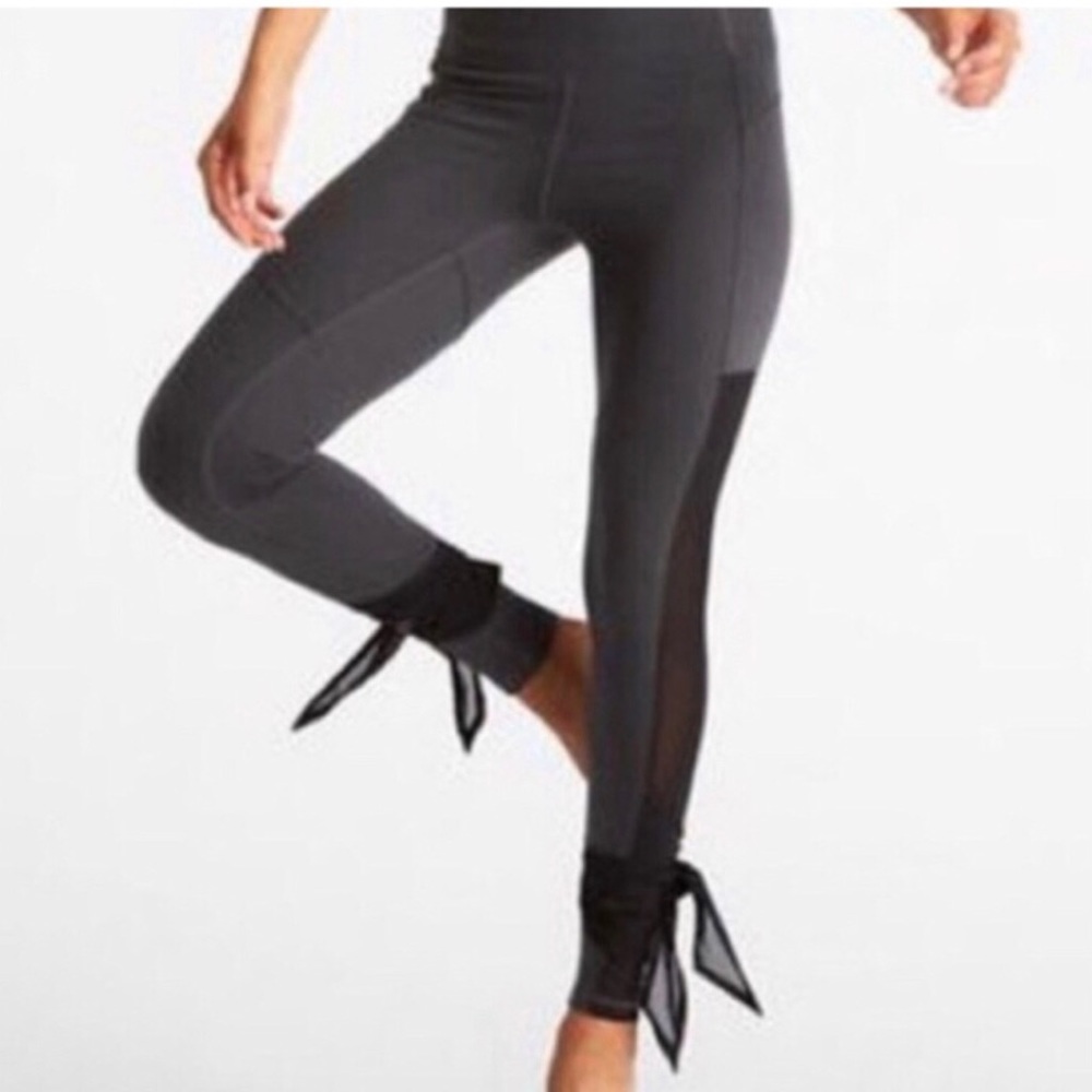 Lucy Light & Free Mesh Panel Bow Tie yoga workout Leggings Size Small
